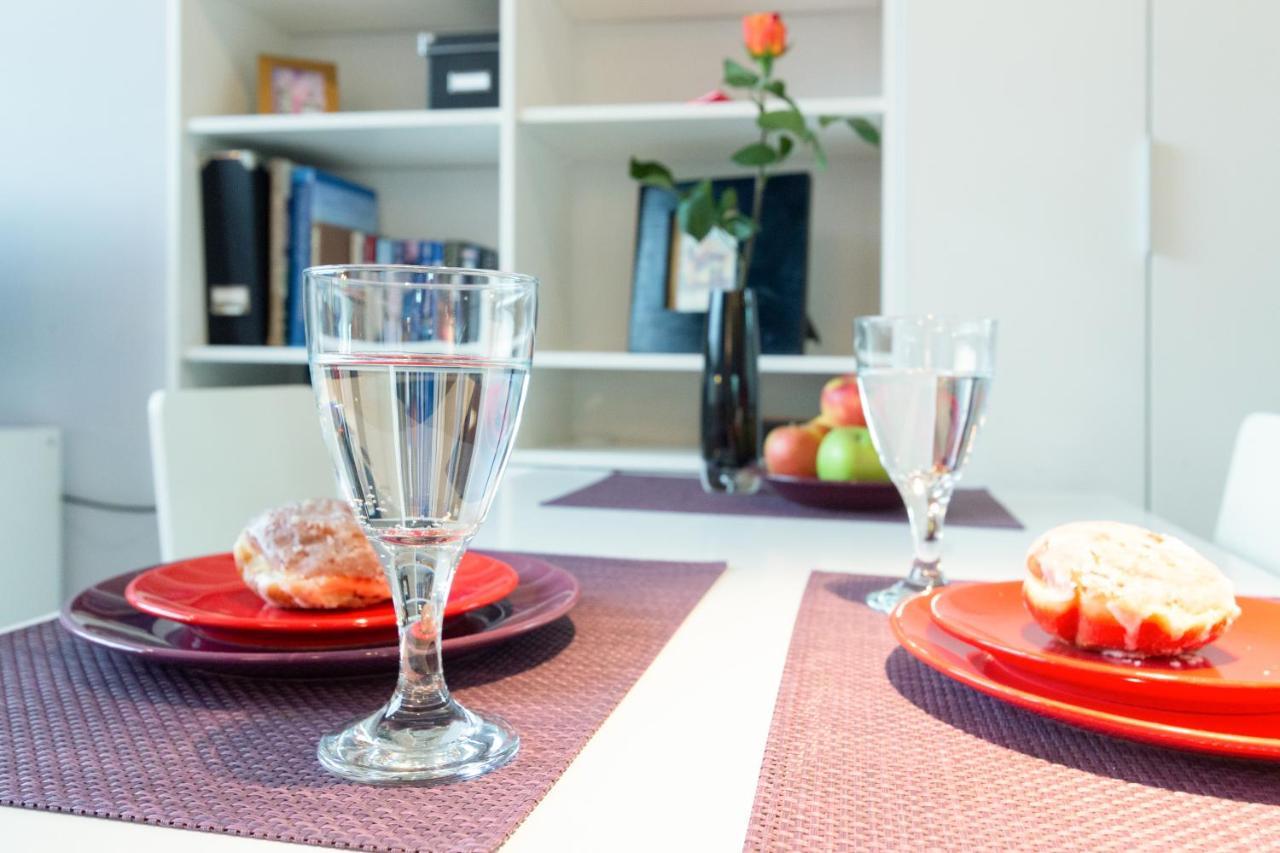 Secret Charm Fully Equipped Apt With Balcony คราคูฟ ภายนอก รูปภาพ