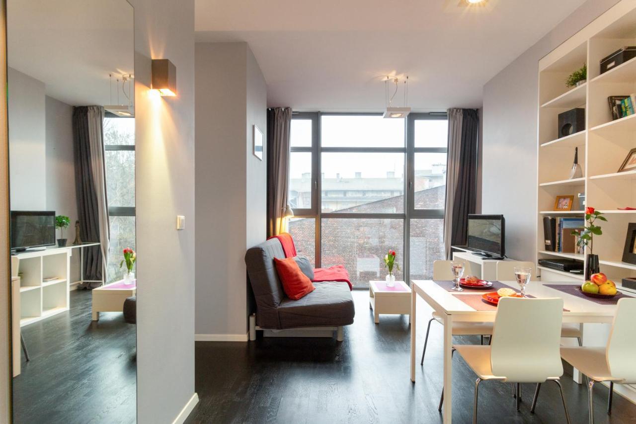 Secret Charm Fully Equipped Apt With Balcony คราคูฟ ภายนอก รูปภาพ
