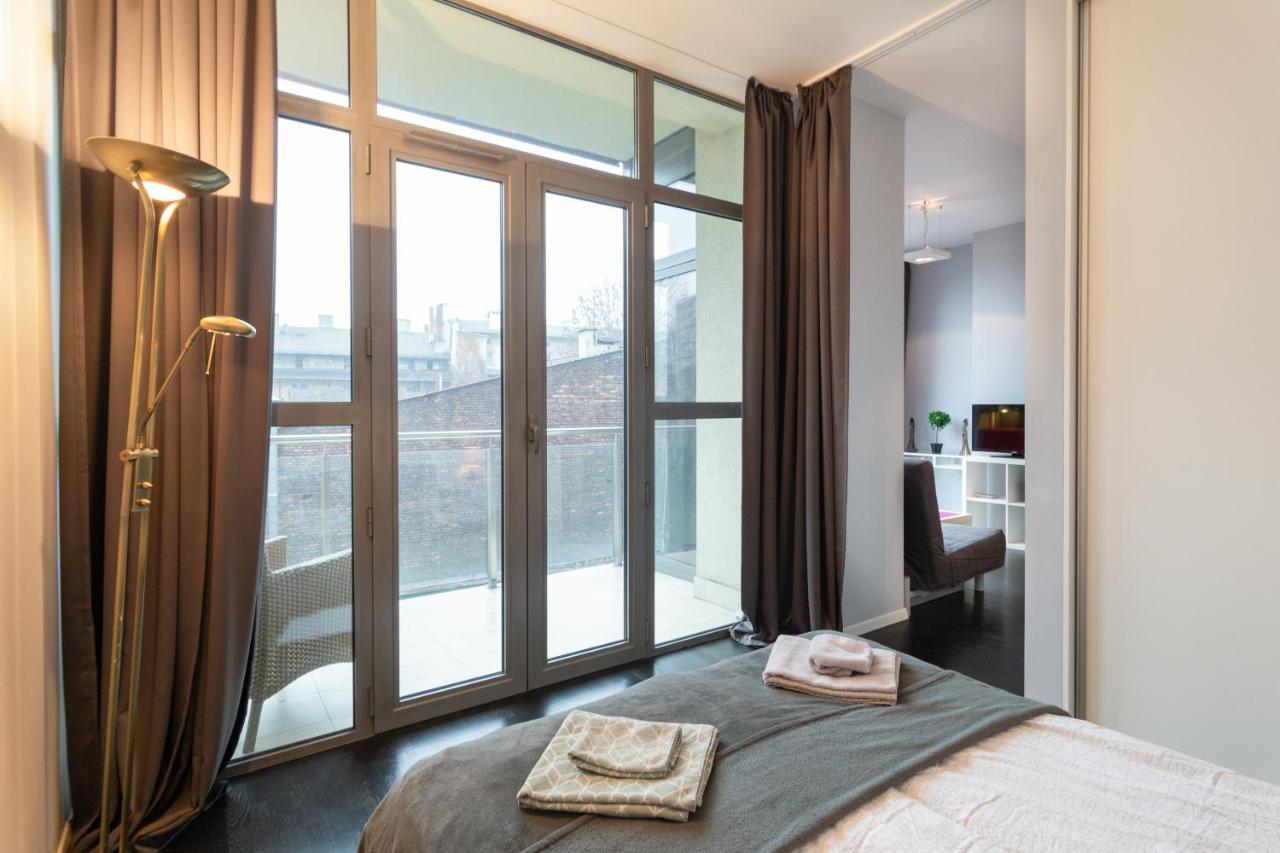 Secret Charm Fully Equipped Apt With Balcony คราคูฟ ภายนอก รูปภาพ