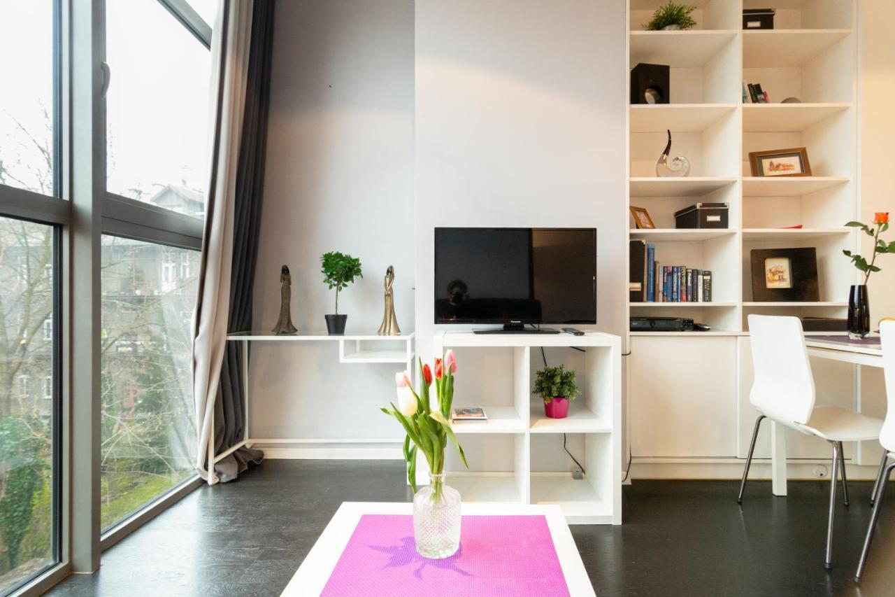 Secret Charm Fully Equipped Apt With Balcony คราคูฟ ภายนอก รูปภาพ